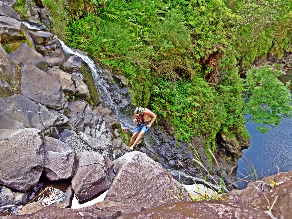 Rappelling Video